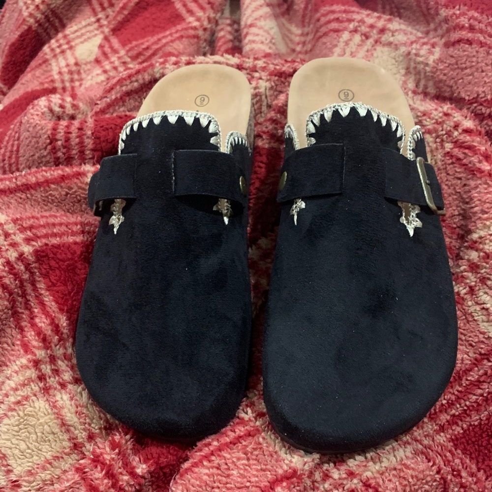 Seven7 Black Mules with Silver Accents